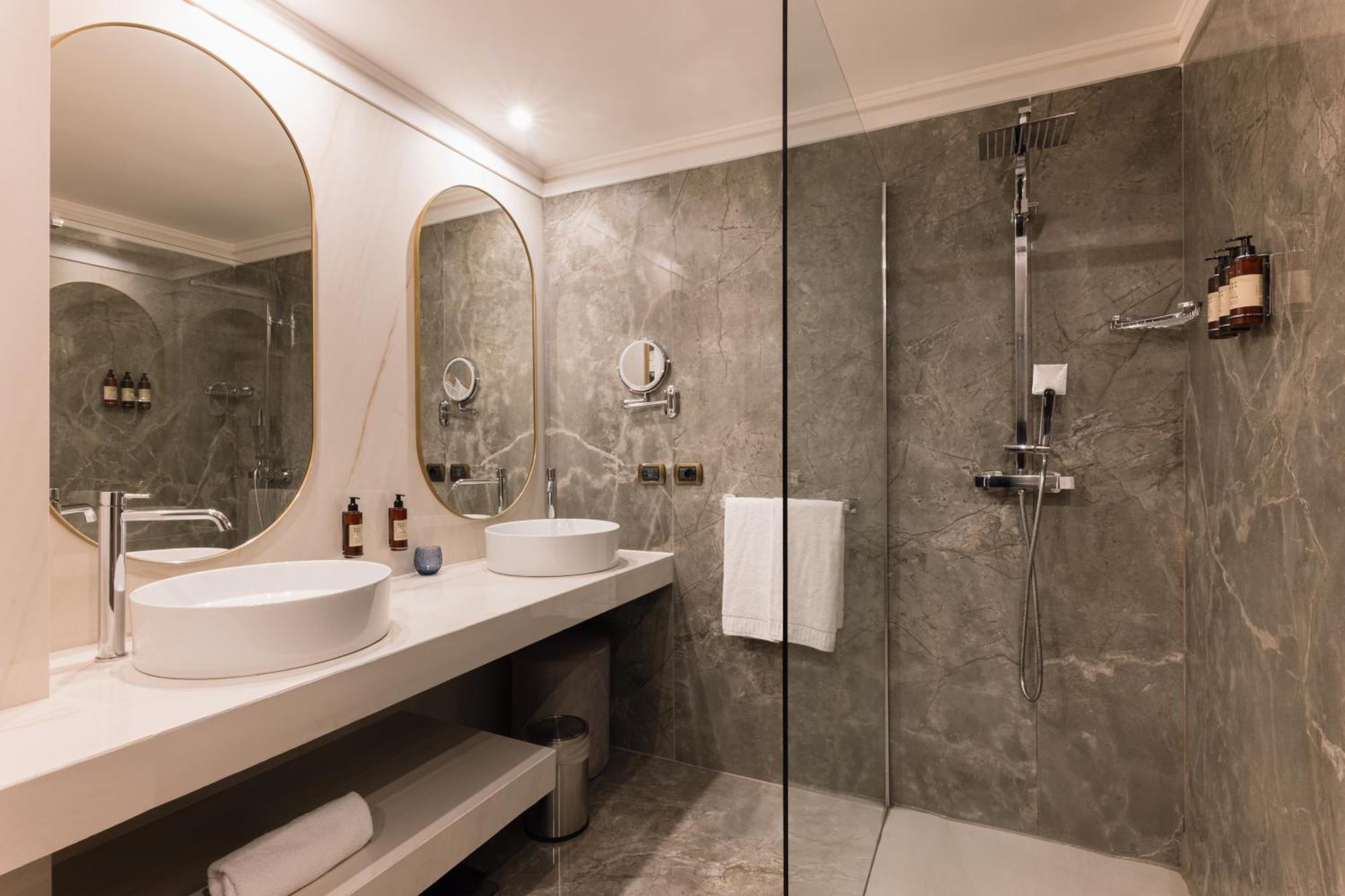 Mazzaro Sea Palace - The Leading Of The World 5*