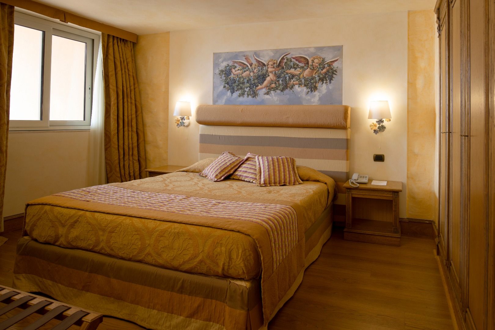 Mazzaro Sea Palace - The Leading Of The World